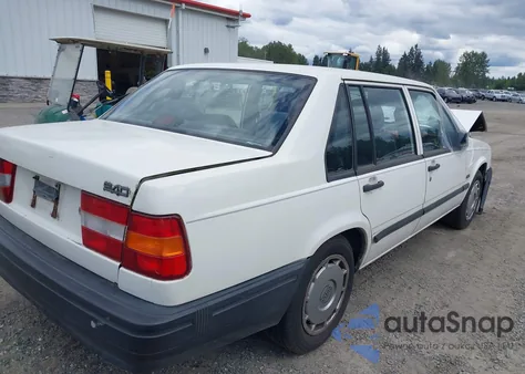 YV1JS883XR3145743